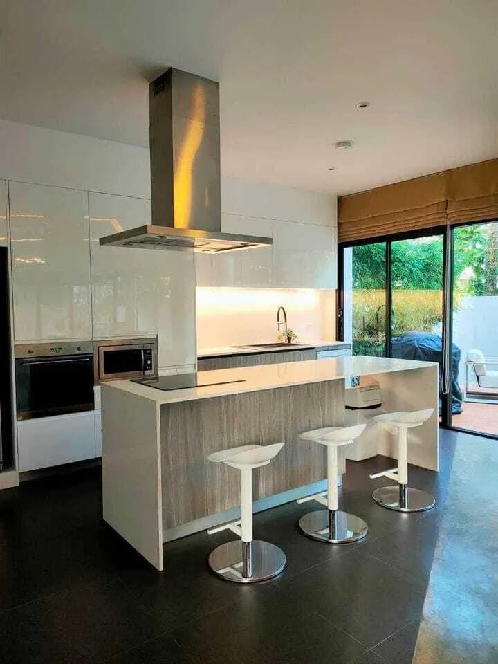 Villa 4 chambres avec piscine privée, récemment rénovée, à louer à Kathu — Miniature 6