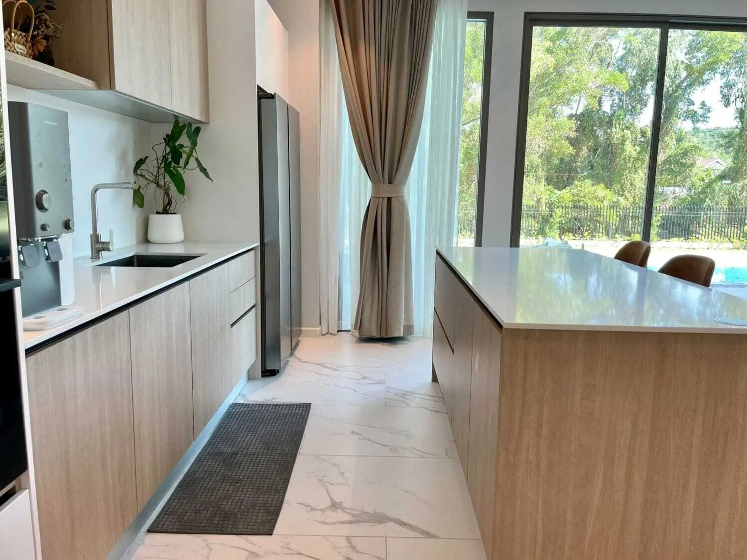 Villa moderne 4 chambres avec piscine privée à louer à Koh Kaew — Miniature 5