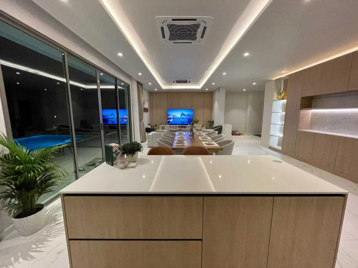 Villa moderne 4 chambres avec piscine privée à louer à Koh Kaew — Miniature 8