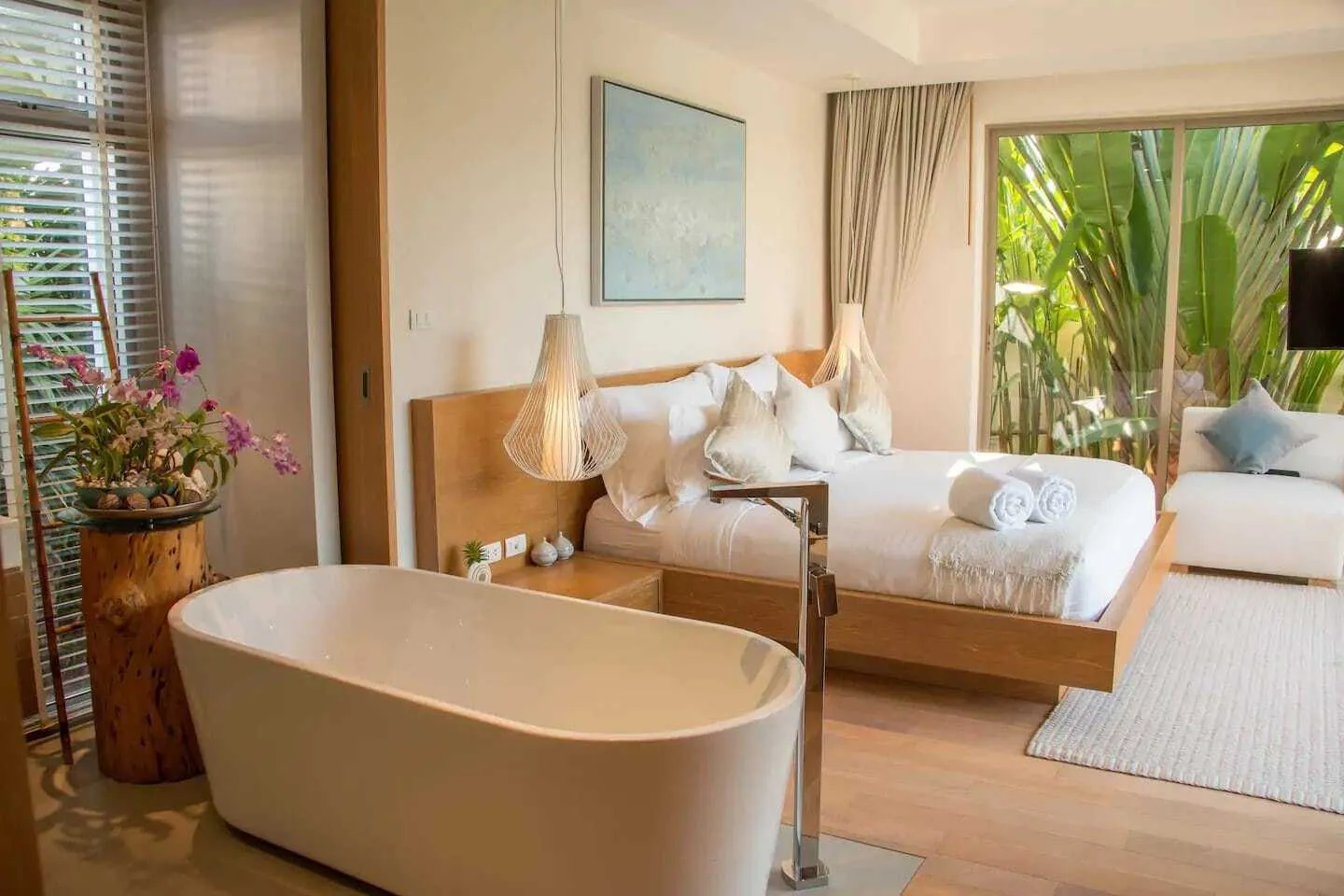Trichada – Villa 6 chambres avec piscine privée à louer en courte durée — Miniature 9