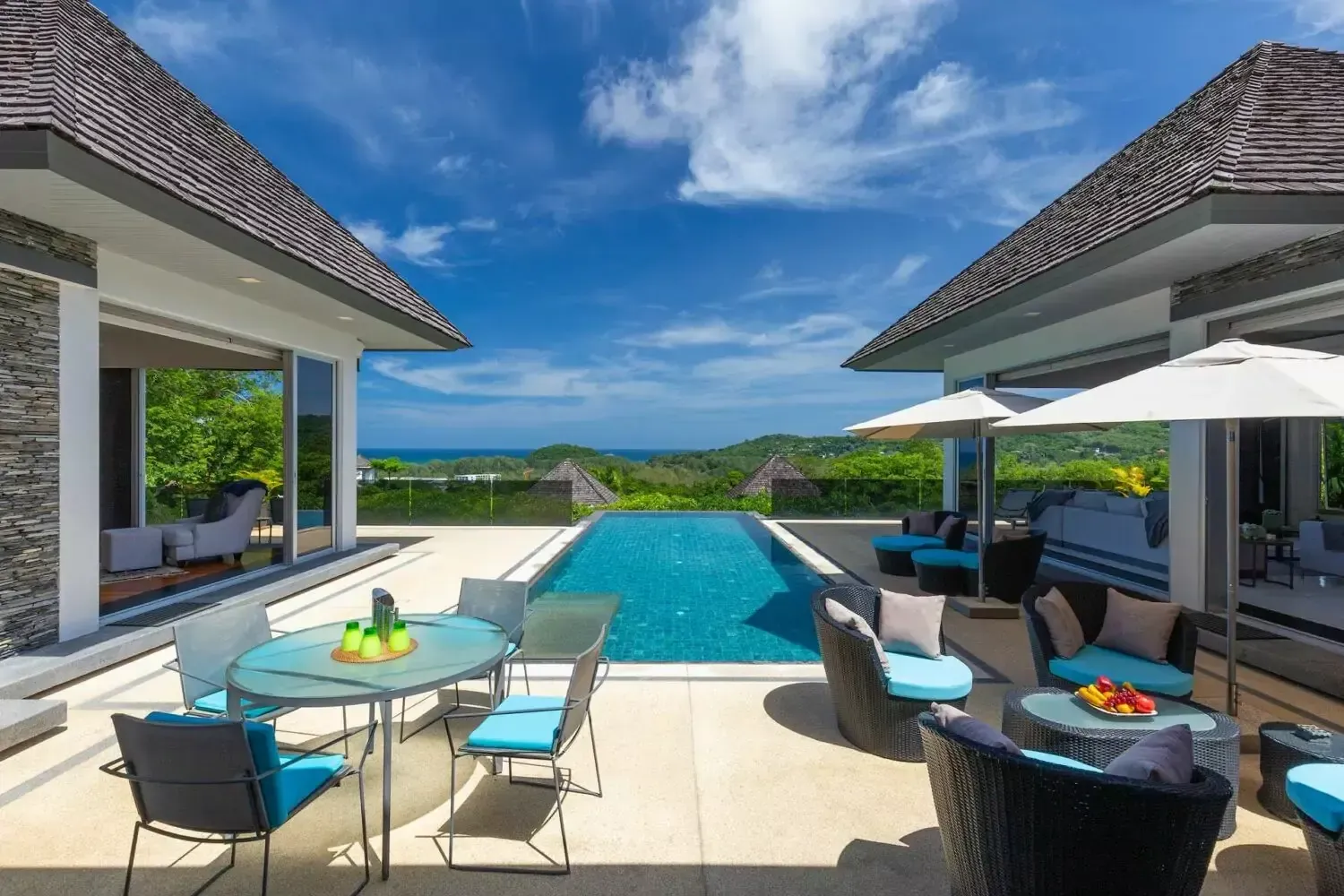 Villa vue mer 5 chambres à vendre à Layan Beach — Photo 1