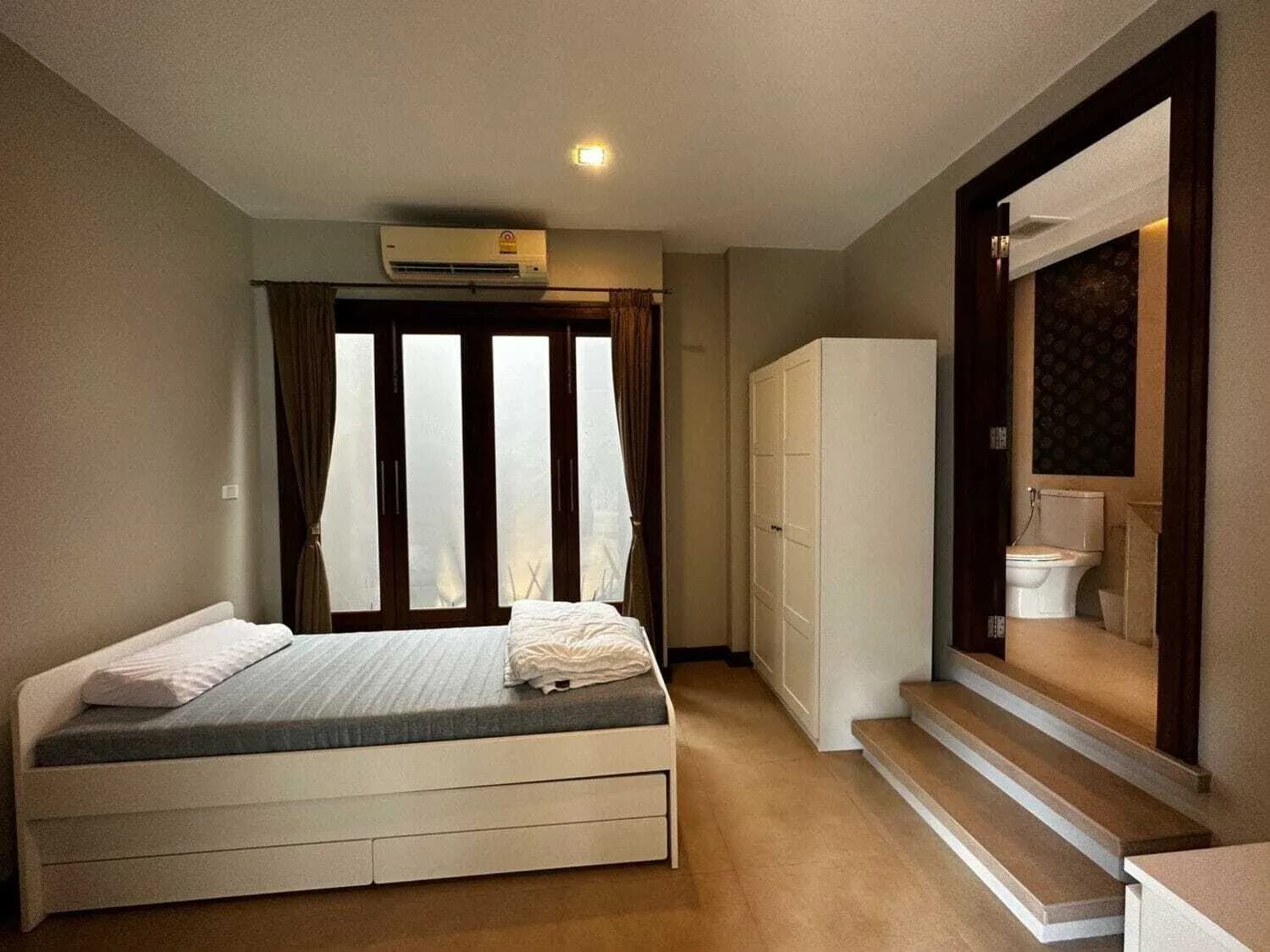 Villa privée avec piscine 3 chambres 3 salles de bain – à Si Sunthon, Thalang, Phuket — Miniature 2