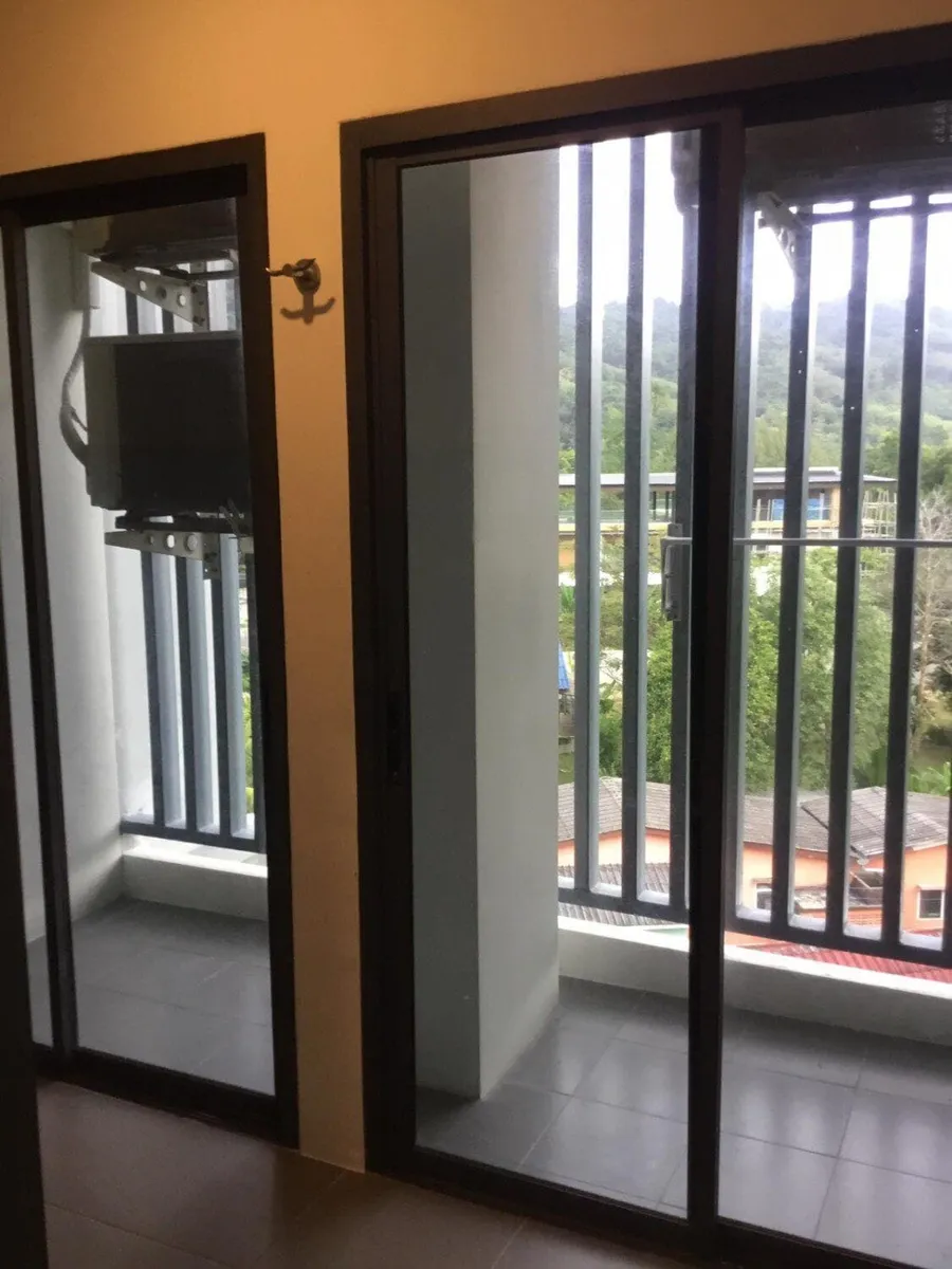 Appartement 2 chambres à étage élevé avec vue montagne à Cherngtalay — Miniature 13