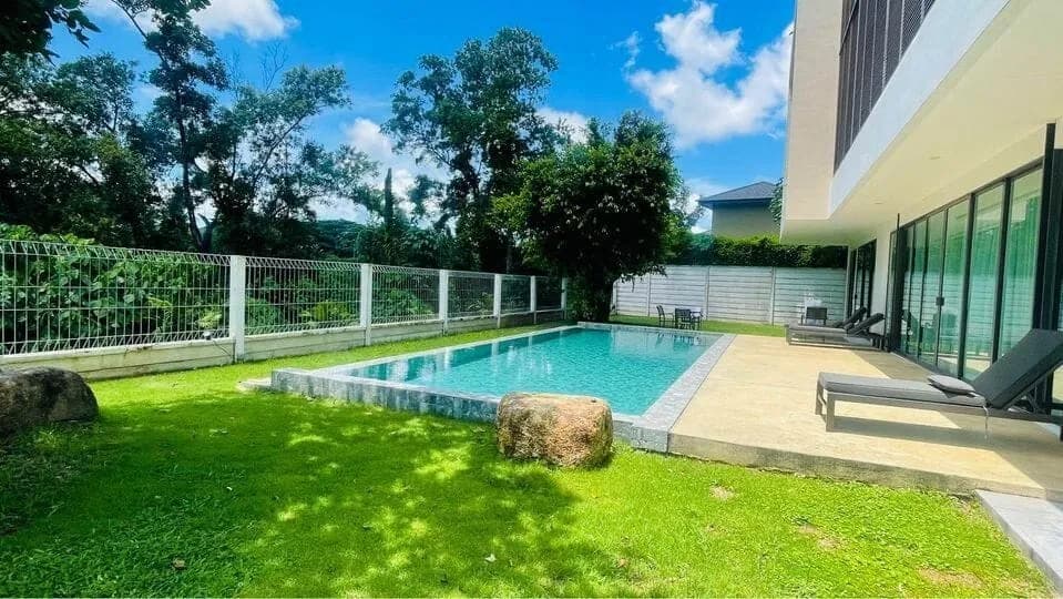Villa de luxe 4 chambres avec piscine privée à louer à Phuket — Miniature 3