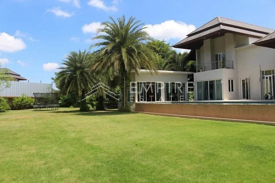 Villa 4 chambres avec grand jardin et piscine privée à louer à Kathu — Photo 1