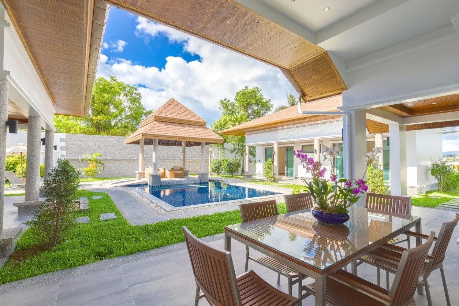 Villa privée avec piscine 4 chambres à louer – à Cherng Talay, Phuket — Photo 1