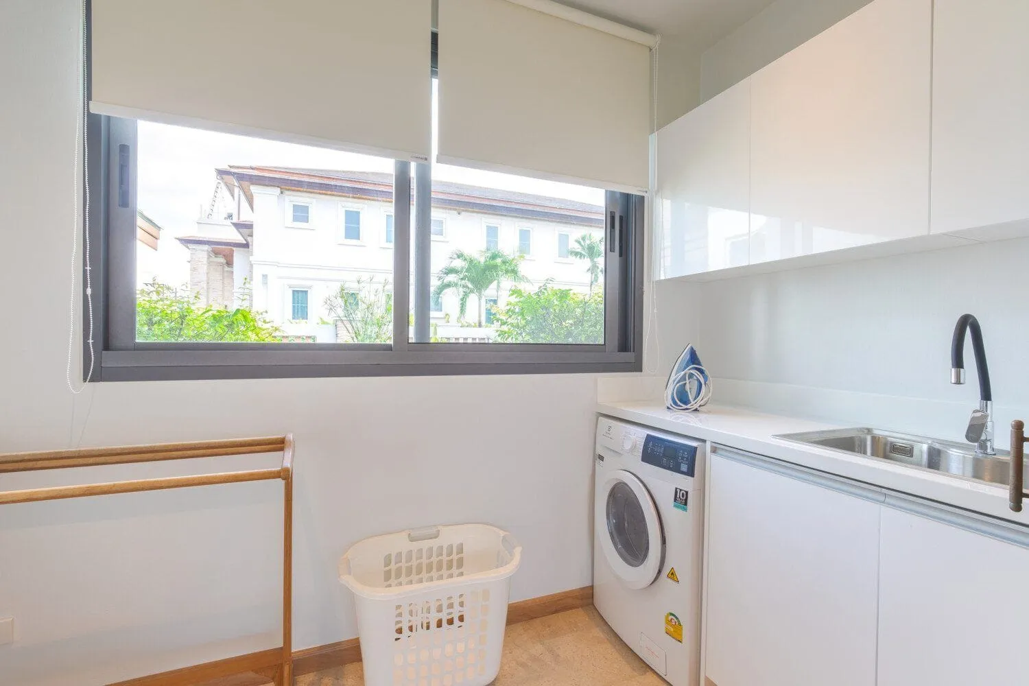 Villa privée avec piscine 4 chambres à louer – à Cherng Talay, Phuket — Miniature 15