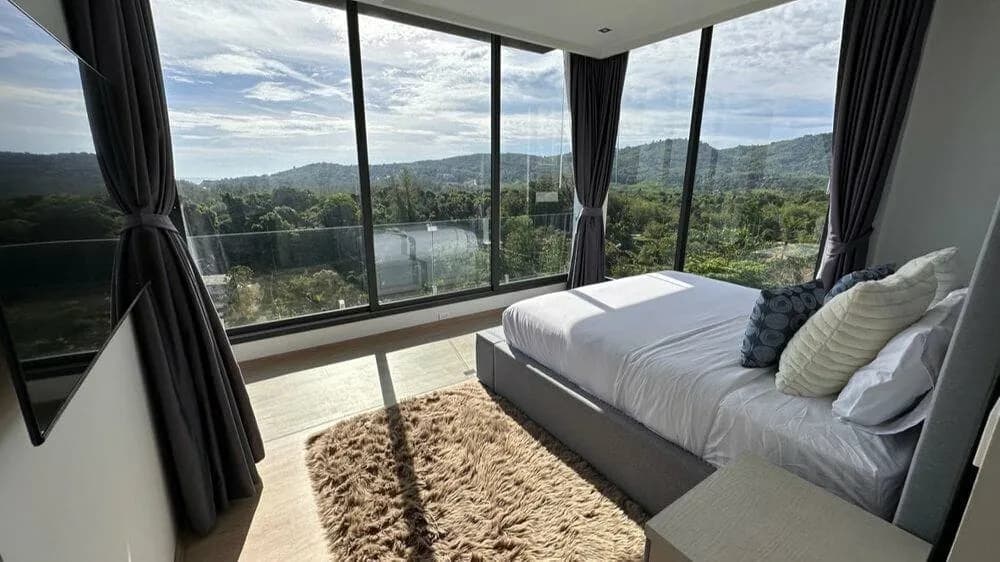 Luxueuse villa avec piscine privée 6 chambres vue mer à vendre à Layan — Miniature 9