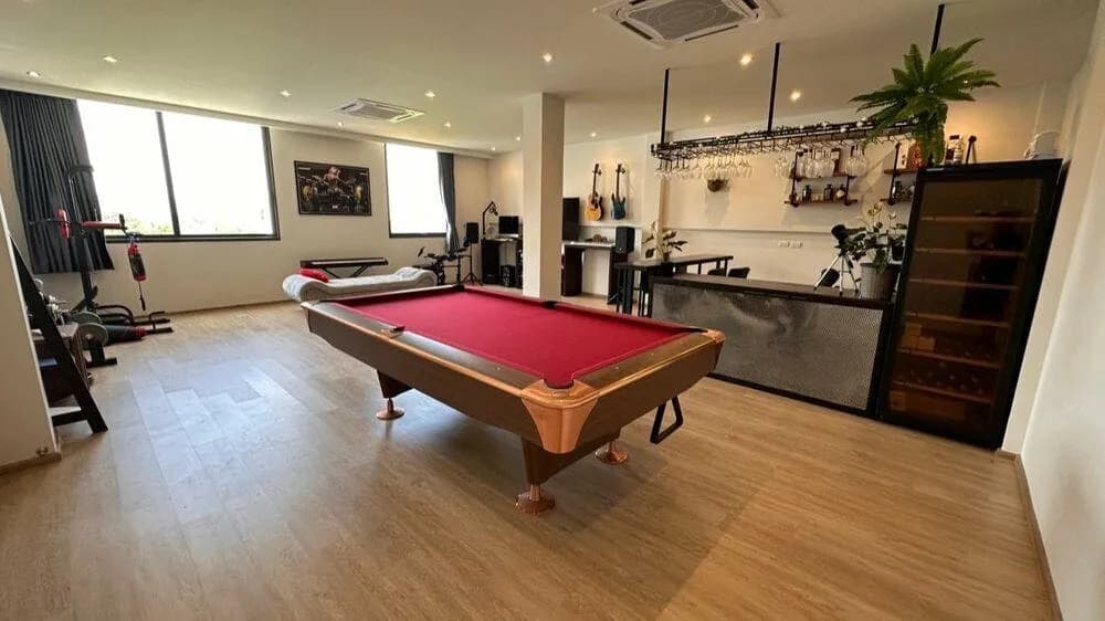 Luxueuse villa avec piscine privée 6 chambres vue mer à vendre à Layan — Miniature 12
