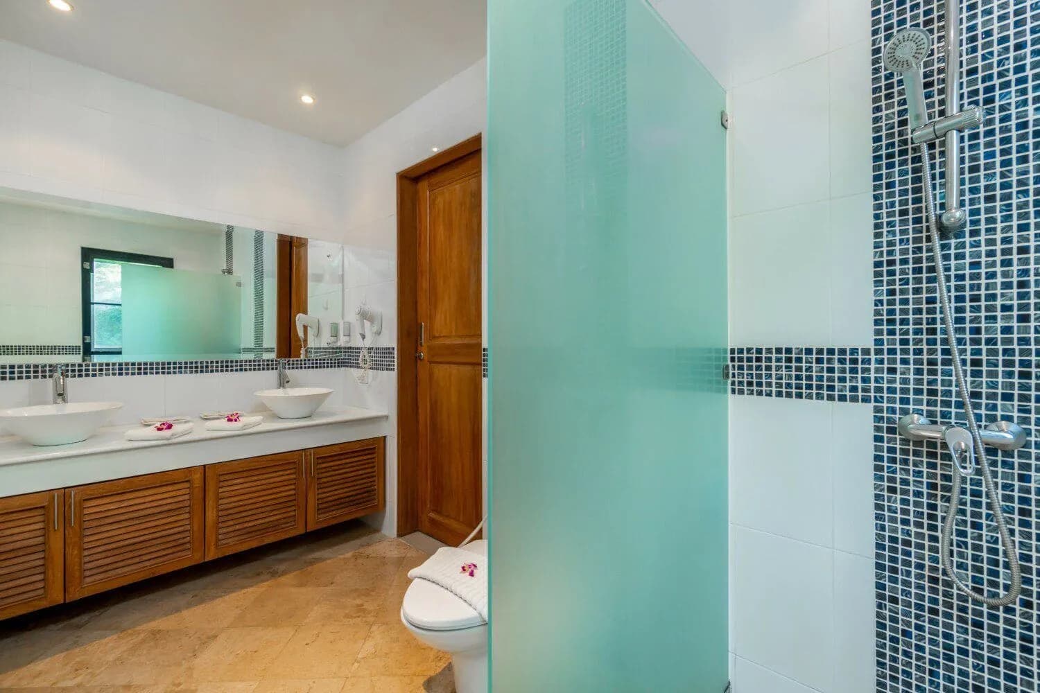 Penthouse 3 chambres avec piscine privée à vendre à Choeng Thale, Phuket — Miniature 10