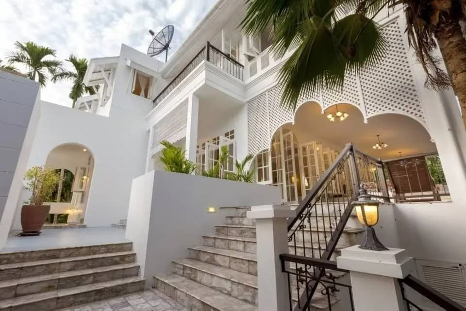 Grande villa de luxe 3 chambres à louer à Layan, Phuket – Domaine tropical de 5 600 m² — Miniature 7