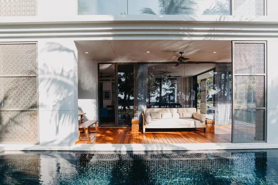 Penthouse en front de plage 3 chambres à vendre – à Mai Khao, Phuket — Miniature 5