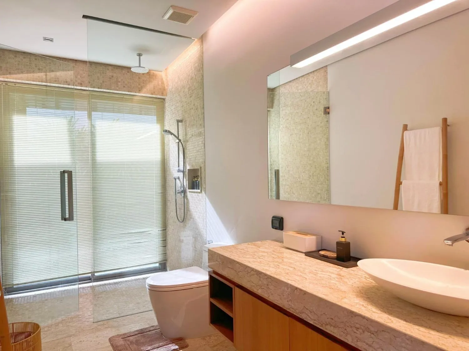 Anchan Grand Residence, villa 4 chambres de 1 105 m² avec piscine à vendre à Choeng Thale, Phuket — Miniature 8