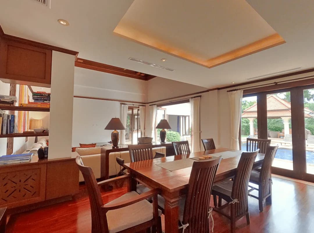Villa exclusive 4 chambres avec bureaux de 1 300 m² avec piscine privée à vendre à Bang Tao, Phuket — Miniature 4
