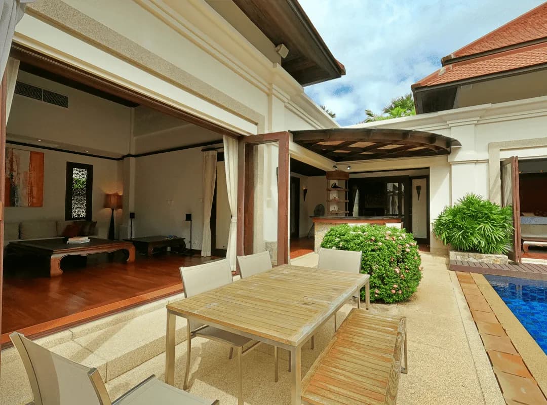 Villa exclusive 4 chambres avec bureaux de 1 300 m² avec piscine privée à vendre à Bang Tao, Phuket — Miniature 13