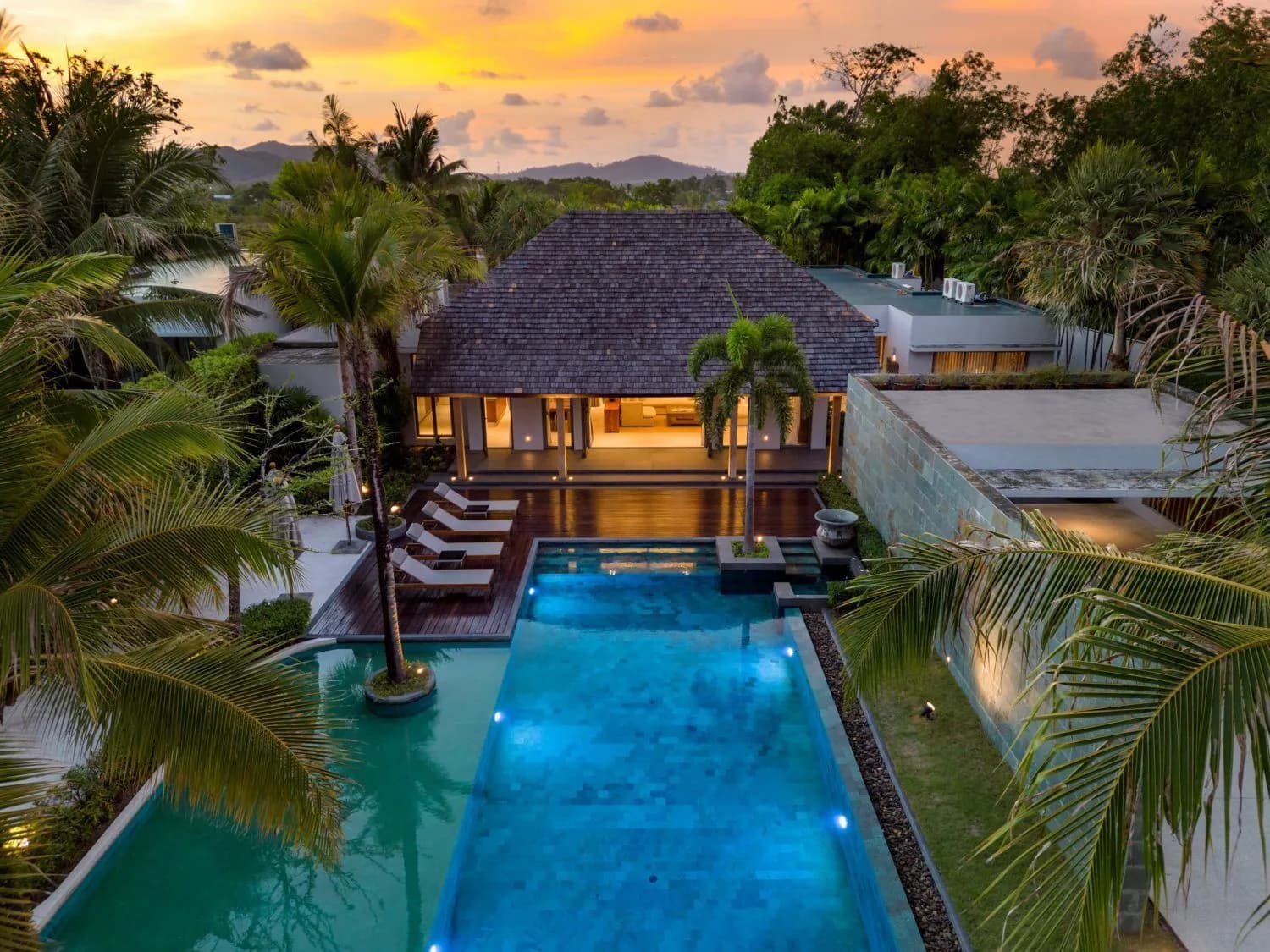 Villa 4 chambres de 1 537 m² avec piscine privée à vendre à Choeng Thale, Phuket — Miniature 17