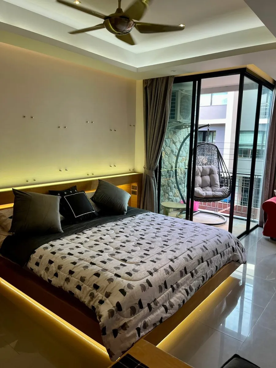 Appartement de 36 m² à vendre à Nai Harn, Rawai, Phuket — Miniature 3