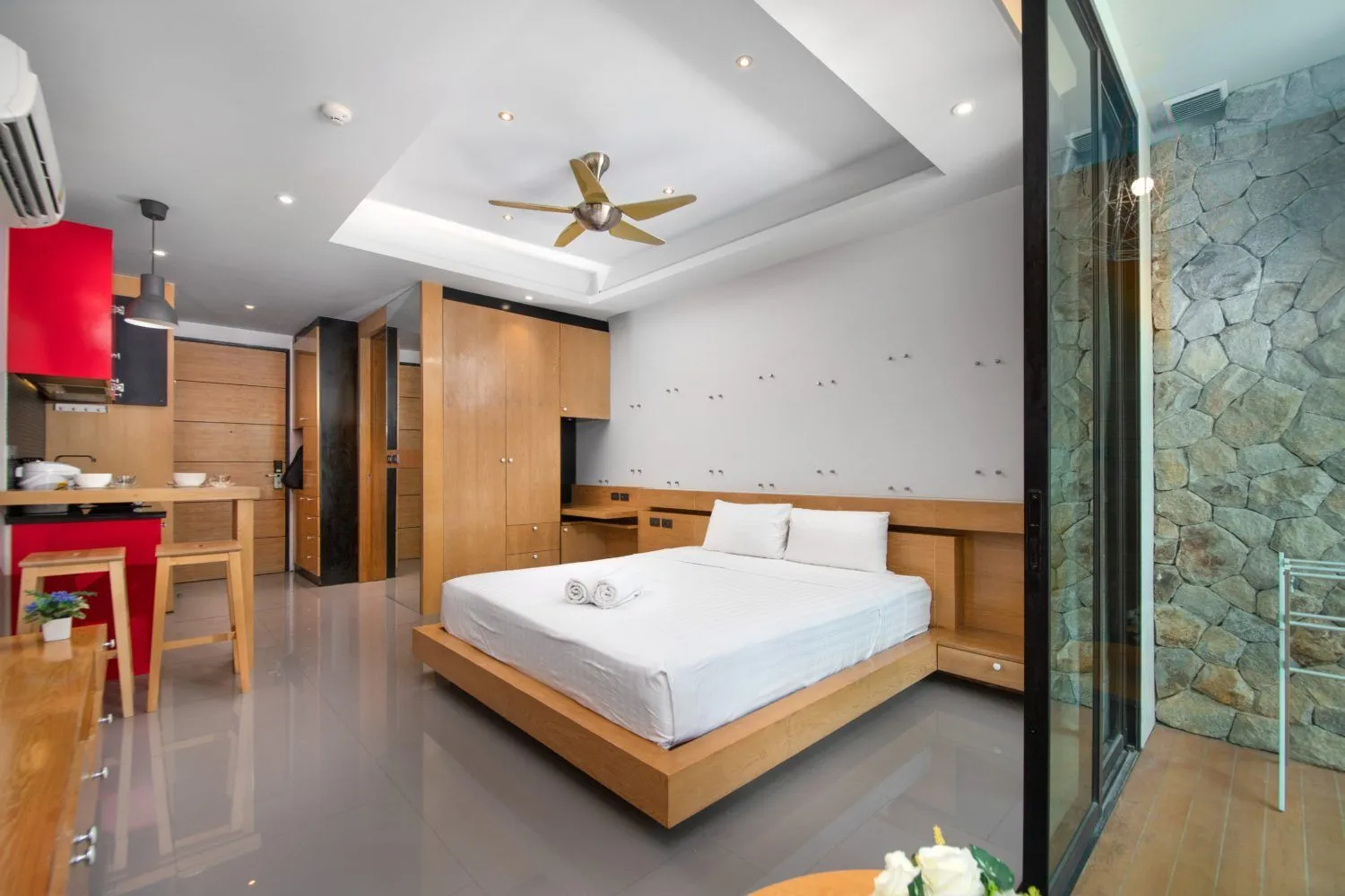 Appartement de 36 m² à vendre à Nai Harn, Rawai, Phuket — Miniature 12