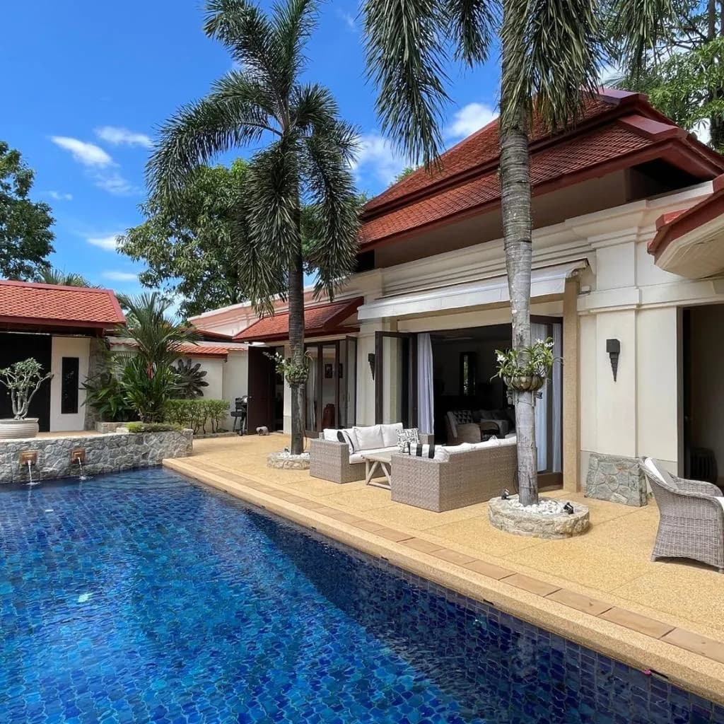 Villa de style balinais 4 chambres avec piscine privée à vendre à Choeng Thale, Phuket — Miniature 15