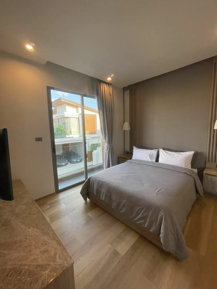 Villa 3 chambres, 3,5 salles de bain avec piscine privée à vendre à Choeng Thale, Phuket — Miniature 6