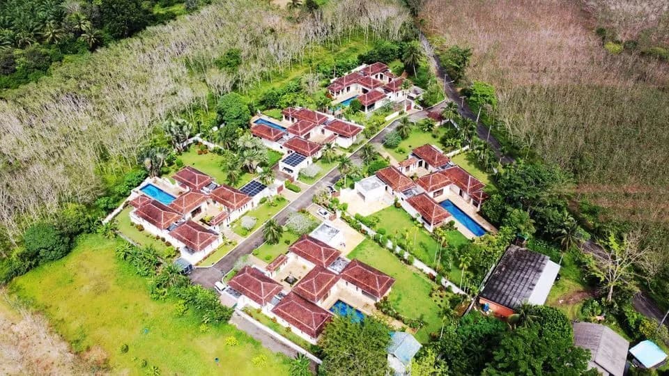Villa 5 chambres avec grand jardin à louer à Thalang — Miniature 6
