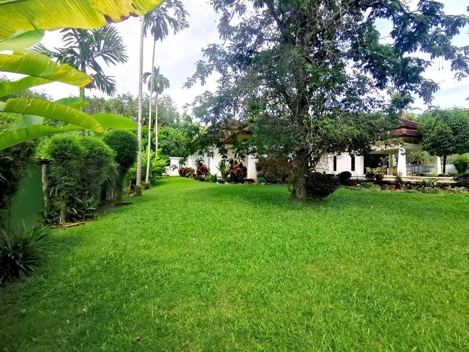 Villa 5 chambres avec grand jardin à louer à Thalang — Miniature 8