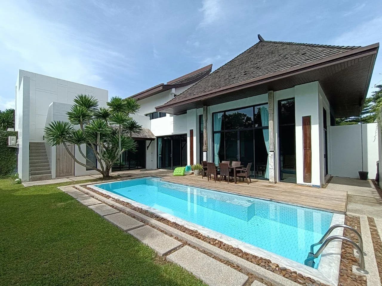 Villa avec piscine 3 chambres, terrain de 263,60 m², piscine privée, à vendre à Choeng Thale, Phuket — Miniature 16