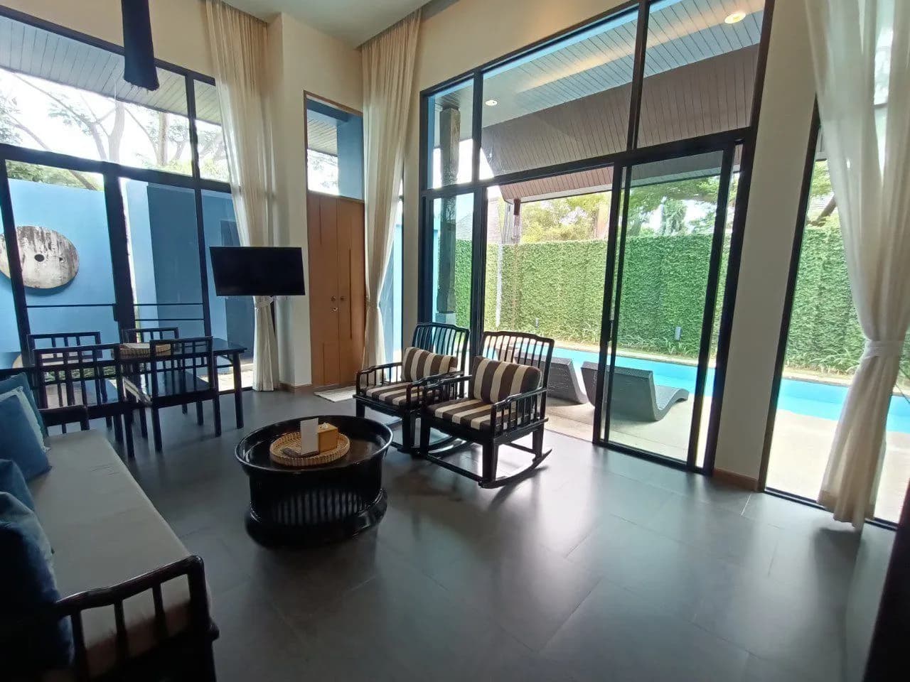 Villa 2 chambres avec piscine privée, terrain de 223 m², à vendre à Choeng Thale, Phuket — Miniature 13