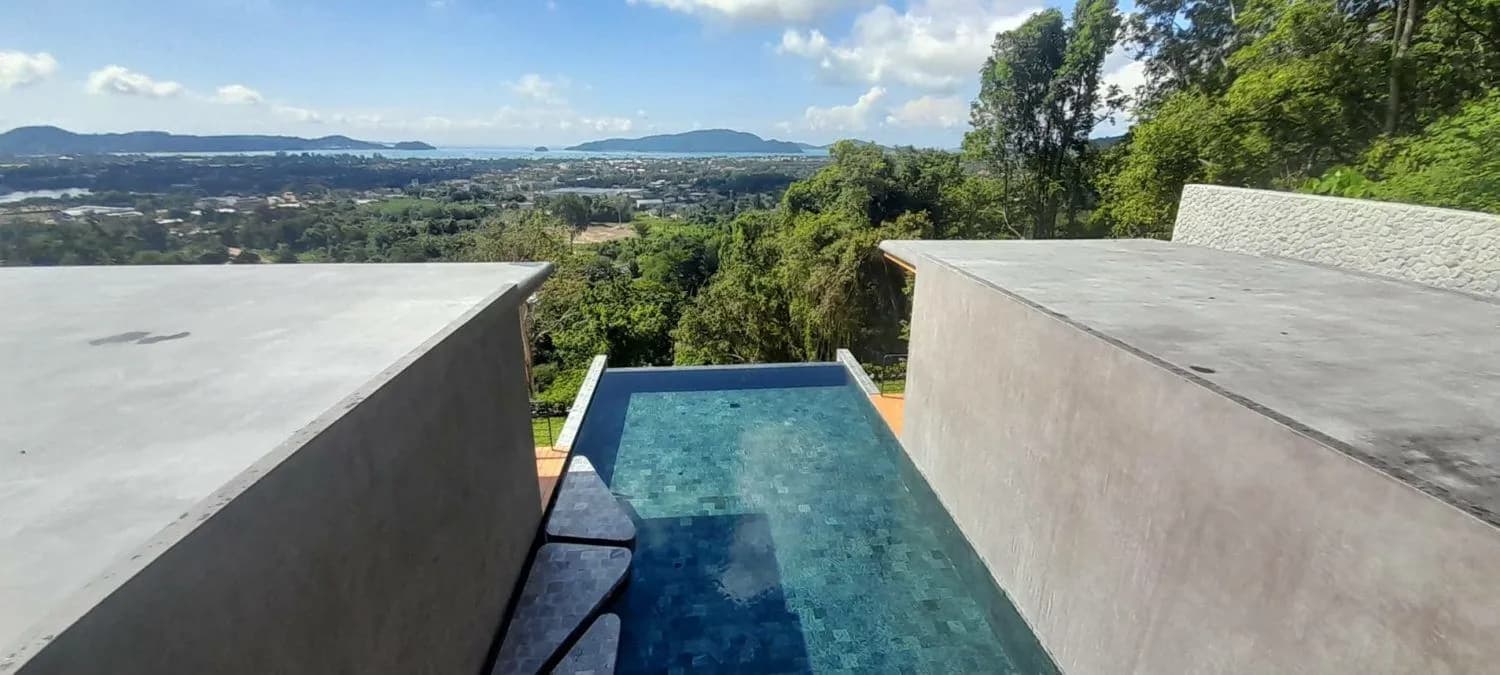 Villa moderne 5 chambres à louer | Vues à couper le souffle sur la baie de Chalong, Phuket — Miniature 4