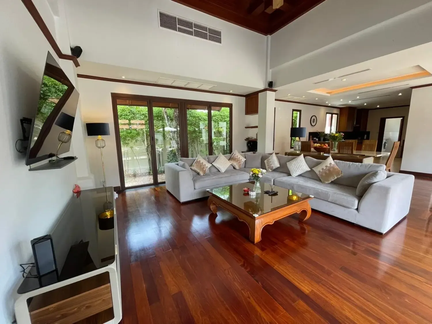 Sai Taan Villa – 6 chambres avec piscine privée à vendre — Miniature 8