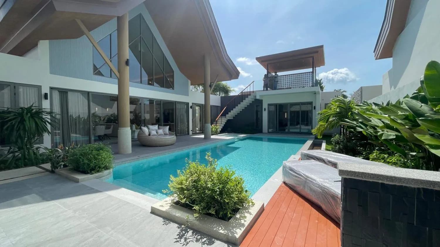 Erawana : luxueuse villa avec piscine 4 chambres à vendre à Choeng Thale, Phuket — Miniature 12