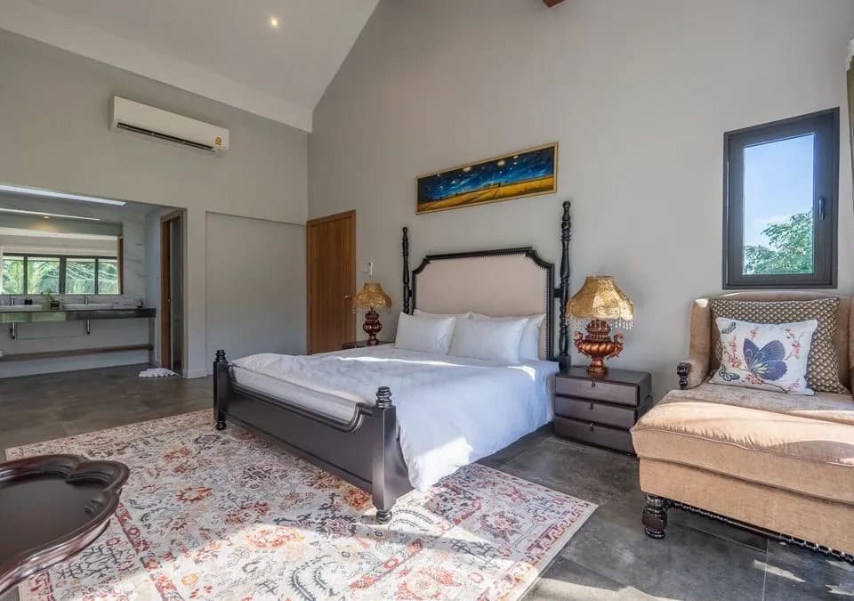 Spacieuse villa avec vue golf et piscine privée à louer à Kathu, Phuket — Miniature 6