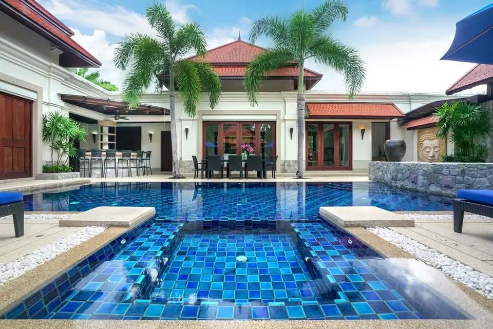 Luxueuse villa Sai Taan 5+1 chambres avec piscine et salle de spa — Miniature 7