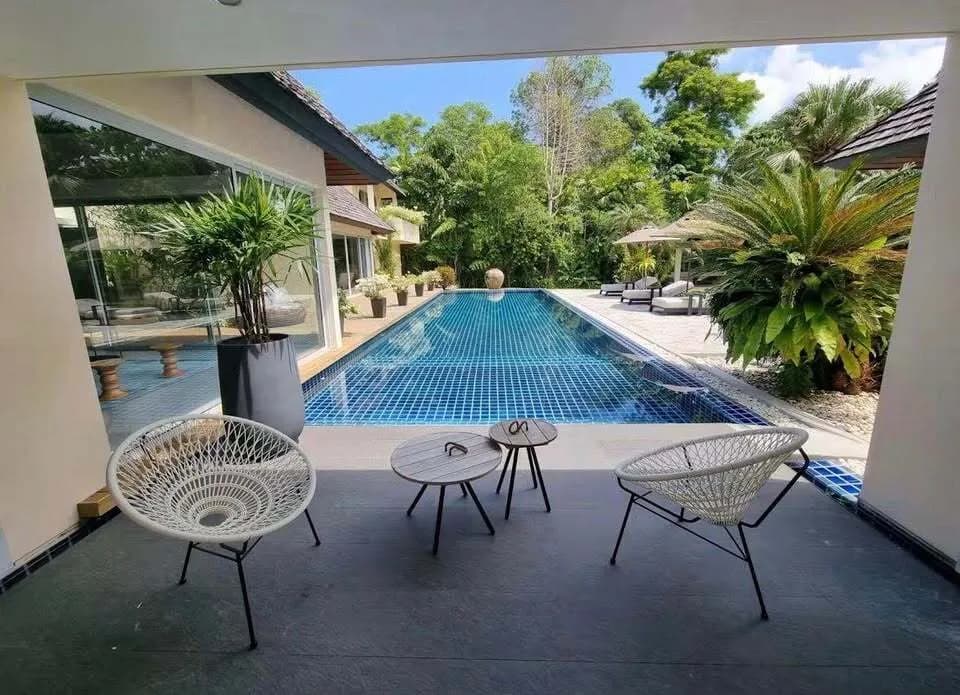 Spacieuse villa avec piscine 4 chambres à louer à Layan — Miniature 6