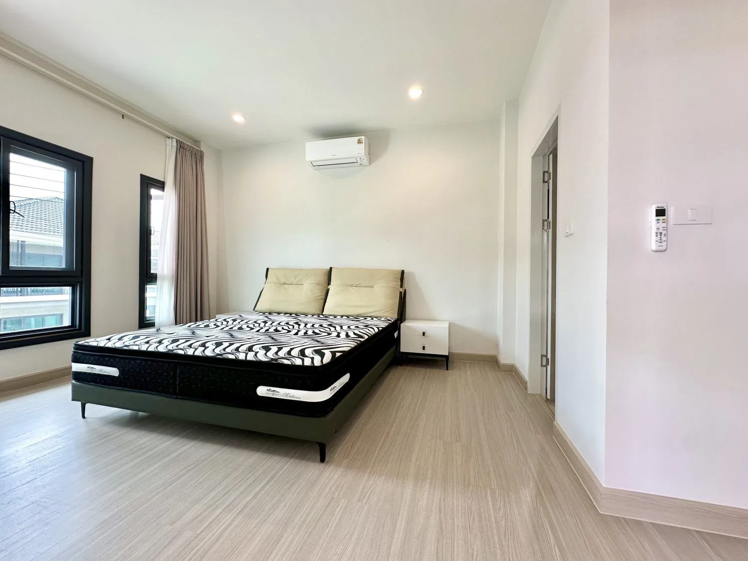 Supalai Lake Ville – Spacieuse villa 4 chambres à louer à Phuket | SD24022501 — Miniature 12