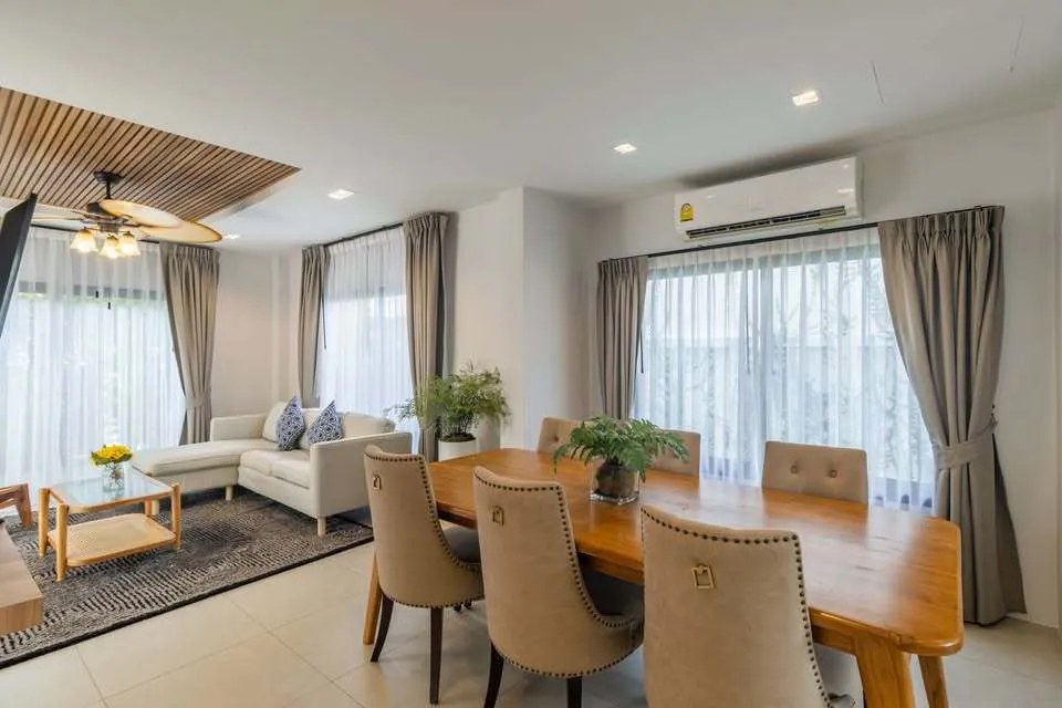 Élégante villa 3 chambres en location longue durée près de Laguna Phuket avec accès piscine — Miniature 19