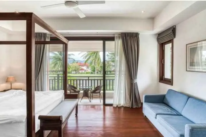 Élégante villa avec piscine 4 chambres à louer à Angsana Laguna Phuket — Miniature 5
