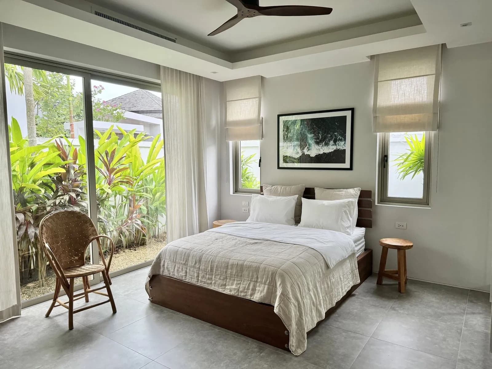 Botanica, villa de luxe avec piscine 3 chambres à louer avec vue forêt près de Layan, Phuket — Miniature 15