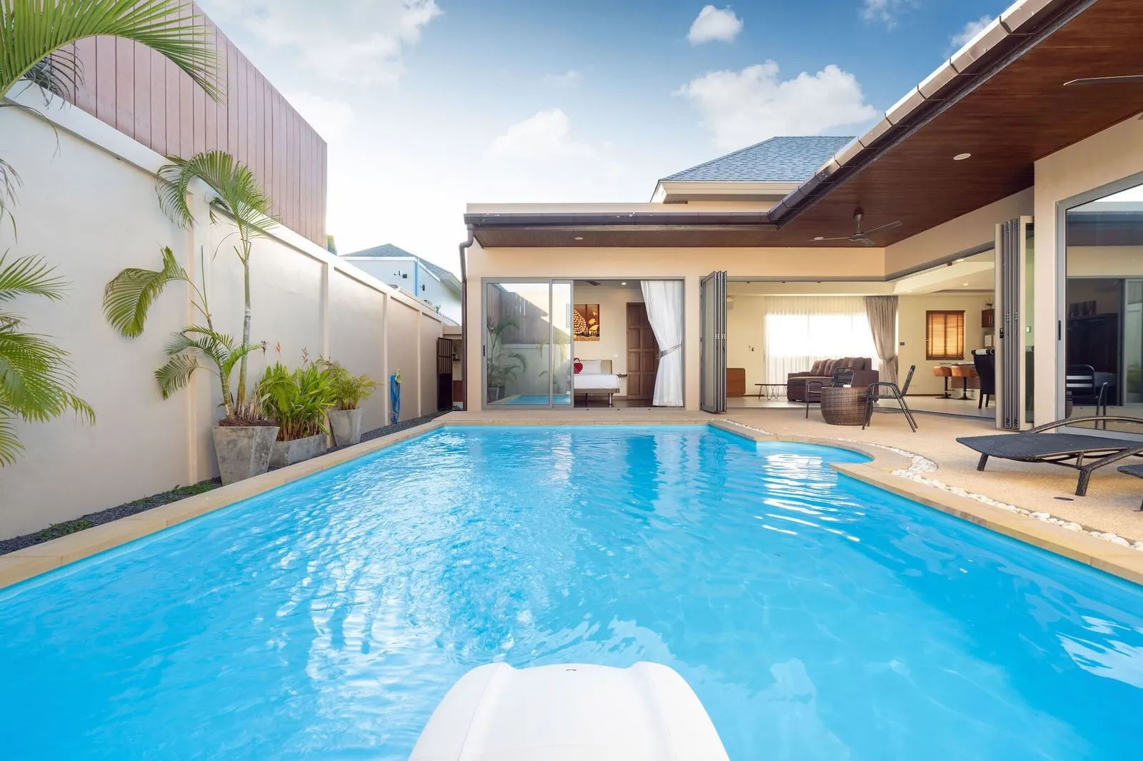Villa moderne avec piscine 2 chambres à vendre à Rawai, Phuket | SD23072504 — Miniature 19