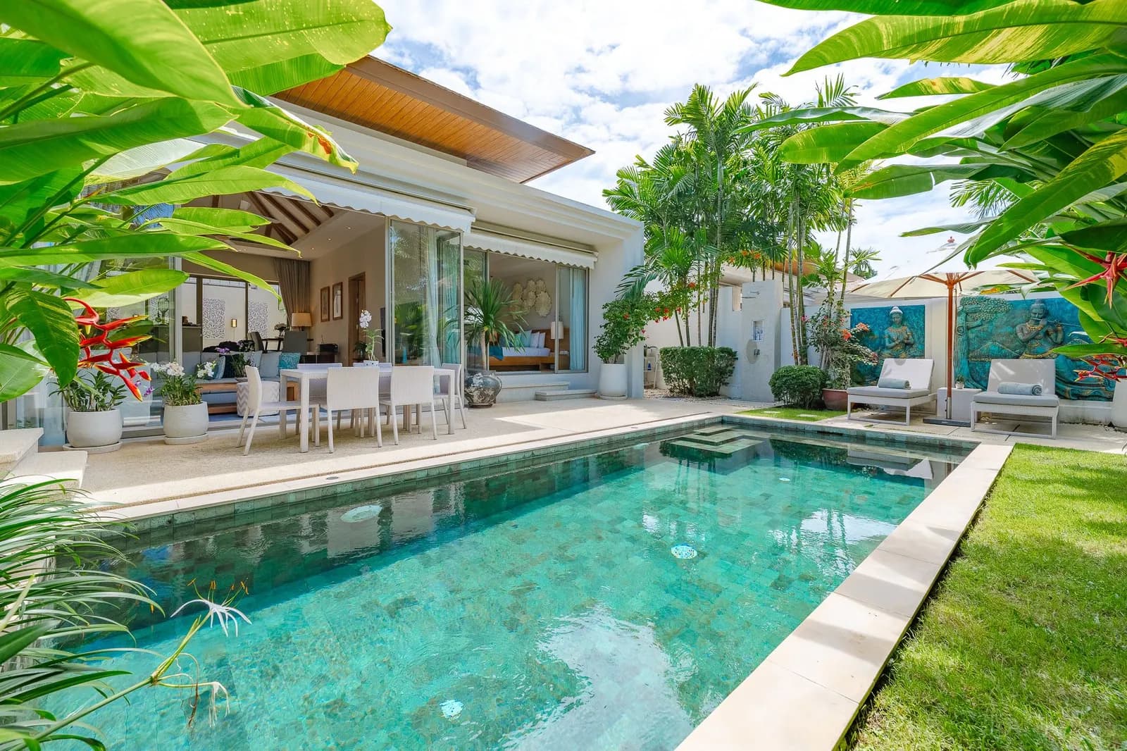 Trichada Villa à vendre à Phuket – Élégante villa avec piscine | SD05112501 — Miniature 2