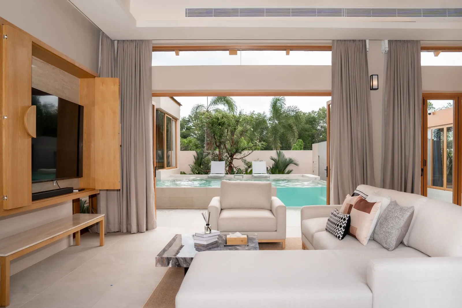 Élégante villa avec piscine 4 chambres à vendre à Phuket | SD11112501 — Miniature 9
