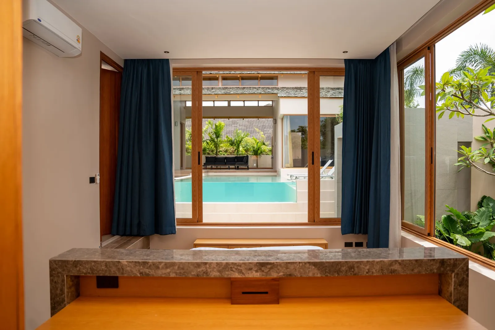 Élégante villa avec piscine 4 chambres à vendre à Phuket | SD11112501 — Miniature 15