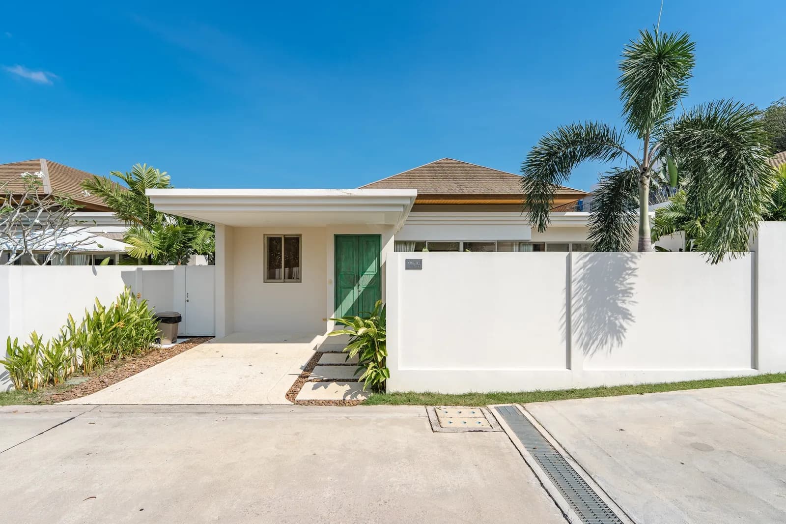 Trichada Sky Villa – Villa moderne avec piscine 3 chambres à Phuket près de Bang Tao | BD16022602 — Photo 1