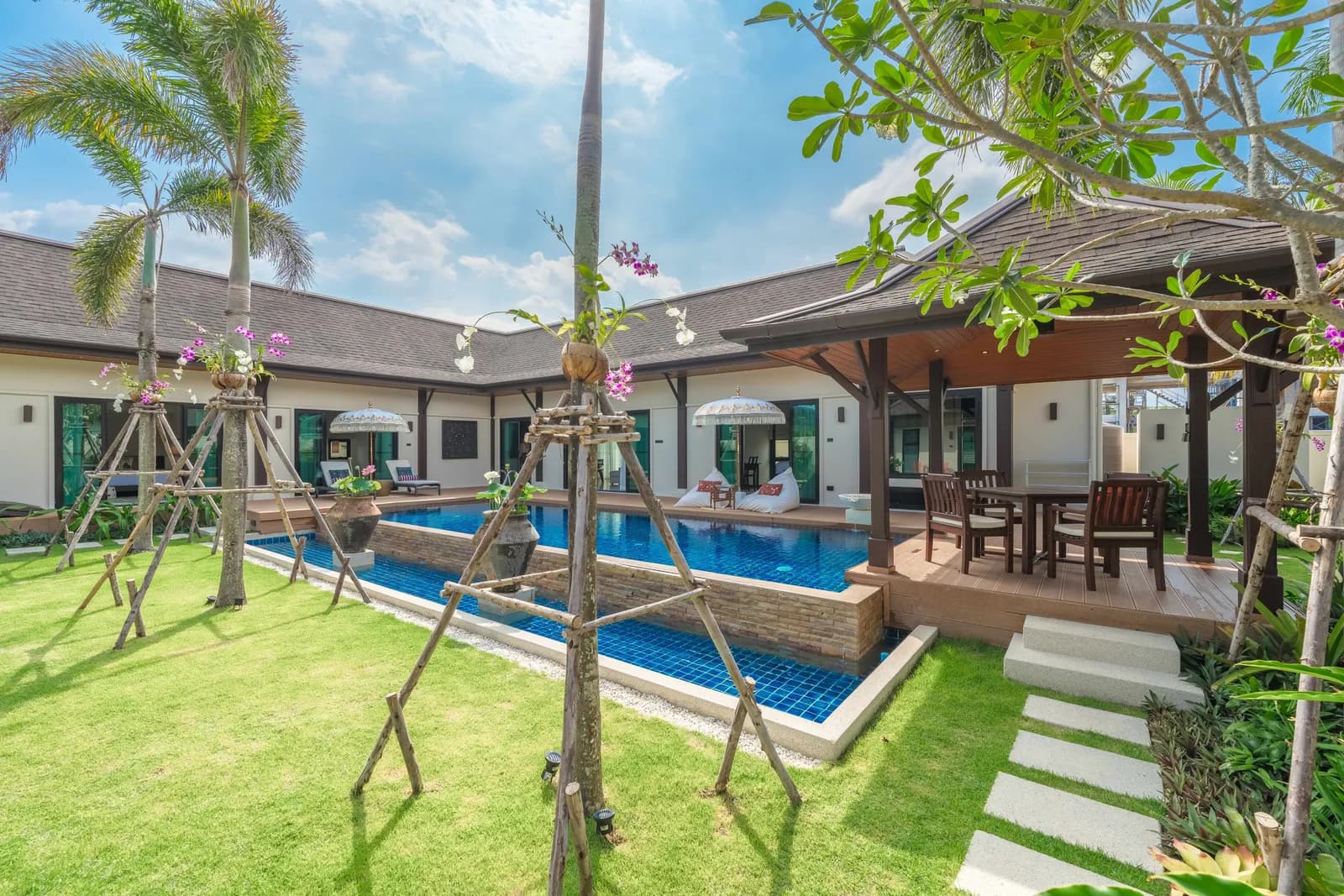 Two Tara Villa près de Layan Beach | Villa avec piscine 4 chambres à louer — Miniature 23