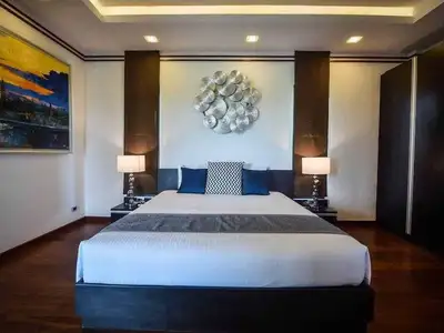 The Lake House – Villa moderne 4 chambres – à Cherng Talay