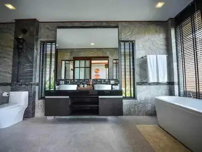 The Lake House – Villa moderne 4 chambres – à Cherng Talay