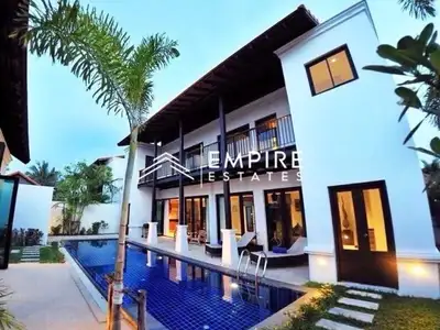 Villa avec piscine à deux niveaux à Cherng Talay, près de Boat Avenue