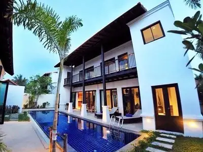 Villa avec piscine à deux niveaux à Cherng Talay, près de Boat Avenue