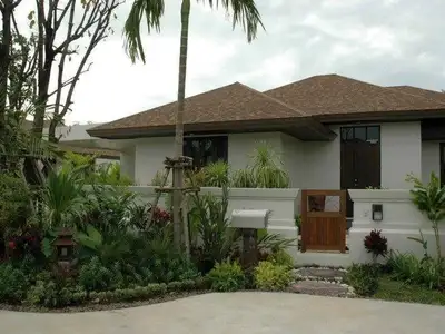 Chalong – 3 chambres avec piscine privée à louer