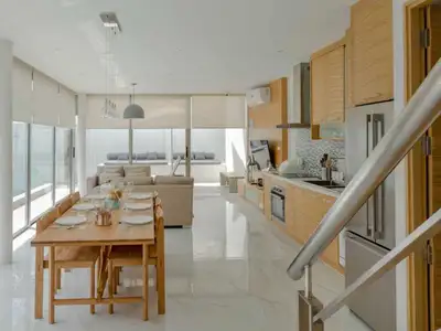 Villa moderne avec piscine 4 chambres à louer à Choeng Thale, Phuket